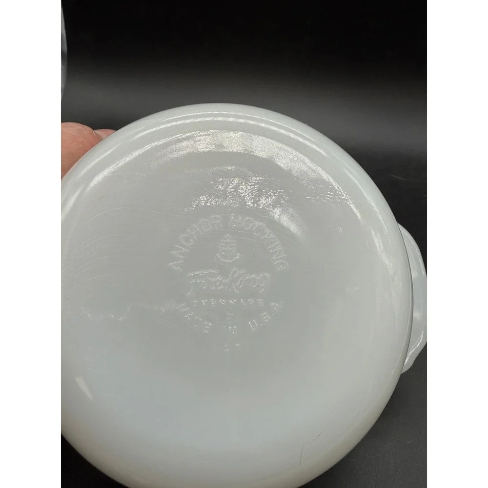 Vintage Anchor Hocking Fire-King Fruit Milk Glass Casserole Dish‎ Bowl